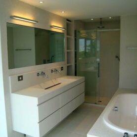 Salle d'eau solid surfaces